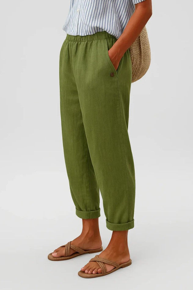Blanaid | The Pants That Transitions Beautifully